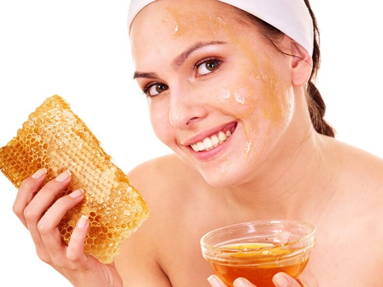 honey as a rejuvenating mask